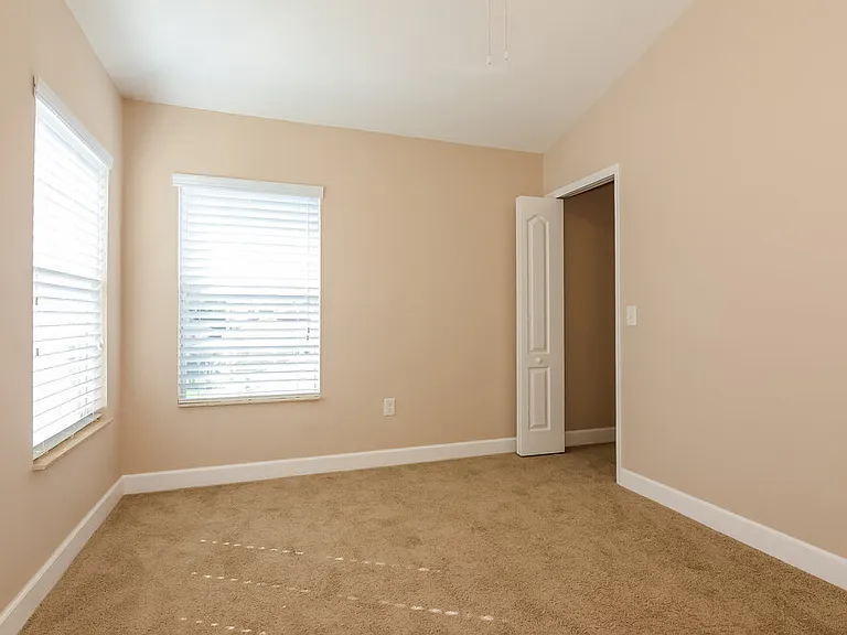 7830 Grasmere Dr — Photo 11