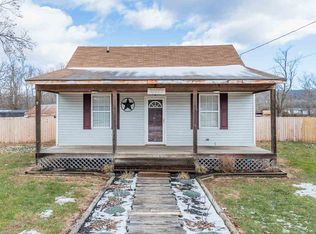 1750 Mount Torrey Rd, Lyndhurst, VA 22952