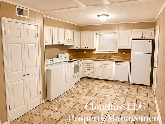 2nd image of 226 James Cir