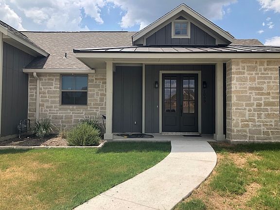 2nd image of 1033 Creswell Ln
