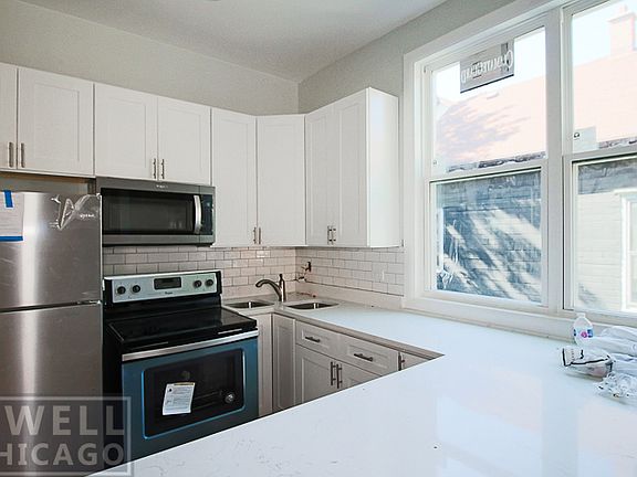 5th image of 2751 W Saint Georges Ct #1
