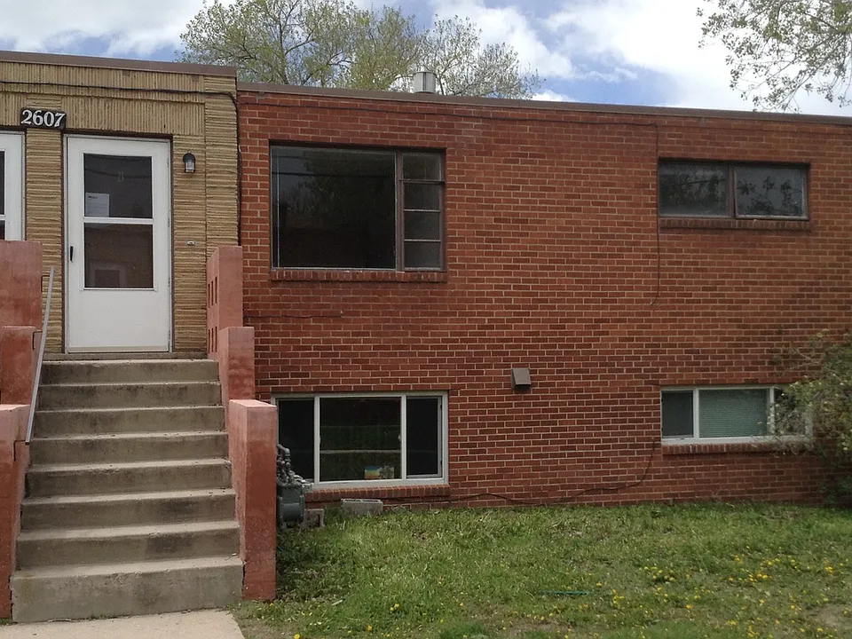 2607 Poplar Ct