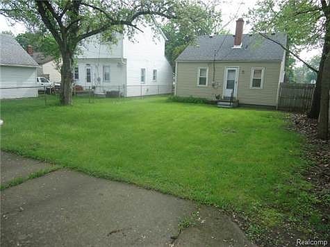 5th image of 23705 Davey Ave