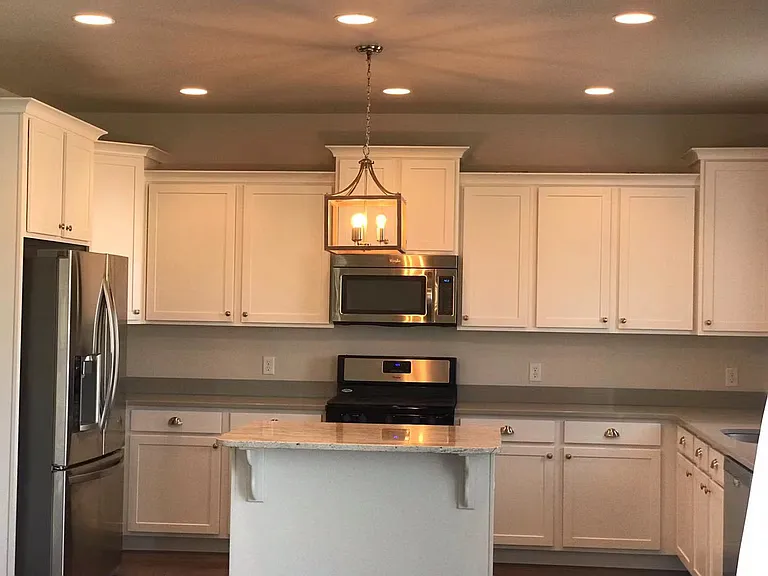 7834 N Red River Dr — Photo 5