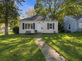 1322 Palmer Ave, Kalamazoo, MI 49001