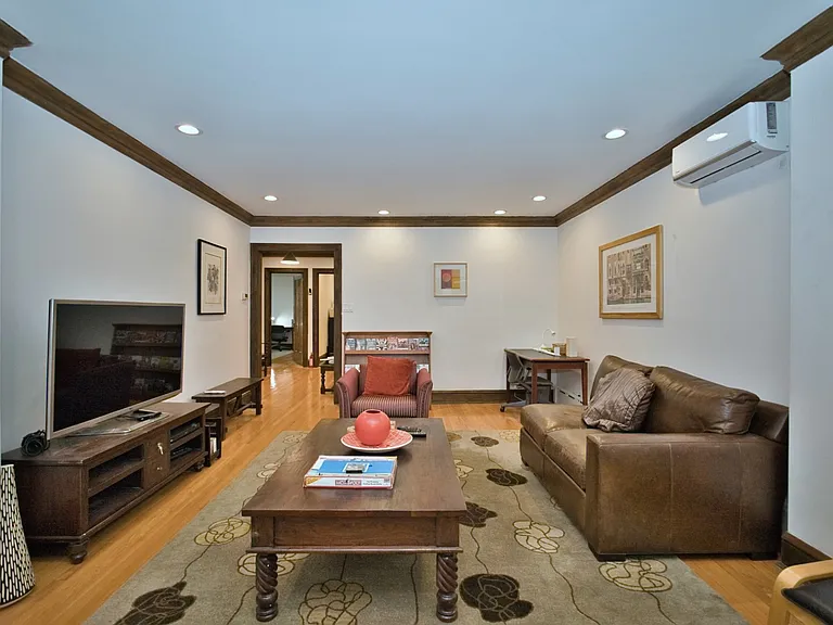2437 W North Shore Ave #2 — Photo 32