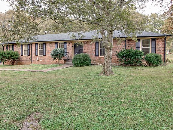 3rd image of 1092 Weakley Ln