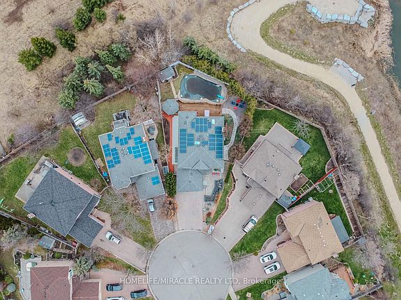 3rd image of 32 Plover Pl