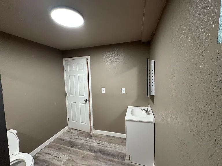 207 E Eason Ave — Photo 8