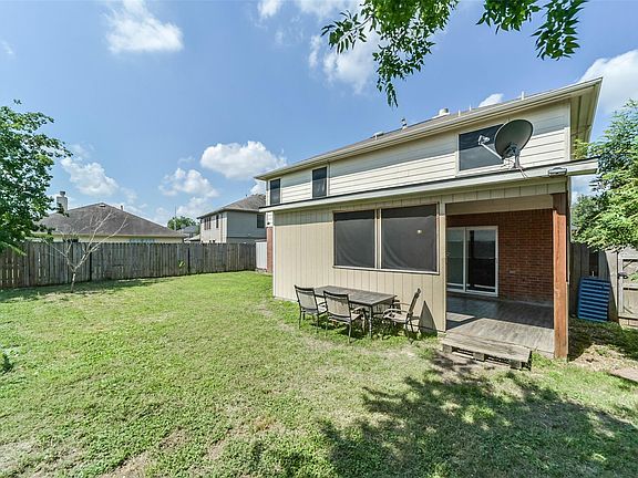 5th image of 3818 Brook Garden Ln