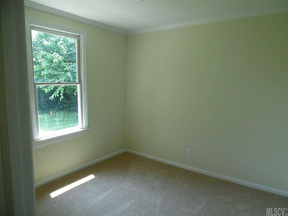 4th image of 337 E D St