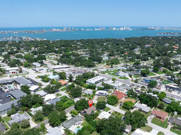 1901 MARLIN DRIVE, BELLEAIR BLUFFS, FL 33770