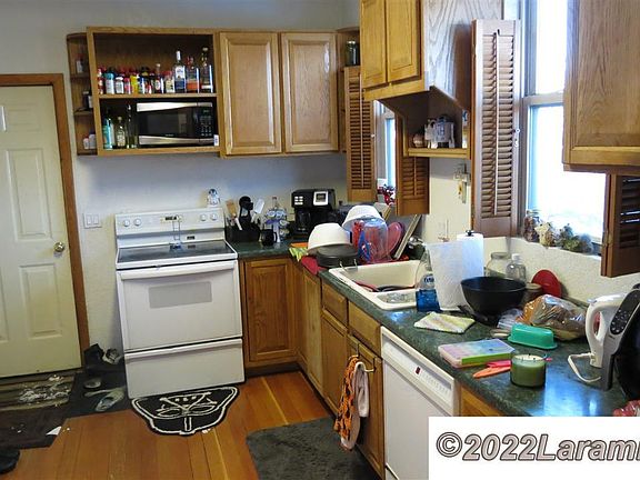 4th image of 366 N 3rd St