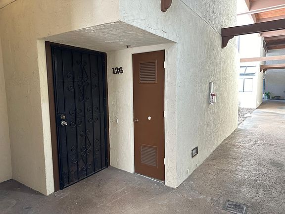 3rd image of 376 Center St Unit 126