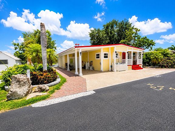 3rd image of 12470 SE 138th Boulevard SE #135