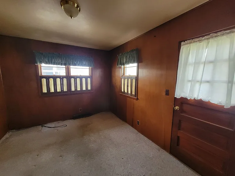 425 Beverly Hills St — Photo 7