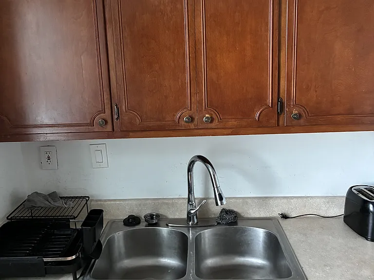 2639 I St NW #C — Photo 23