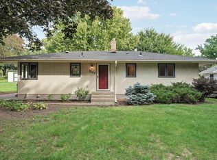 2153 Holloway Ave E, North Saint Paul, MN 55109