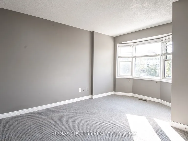 26 Tomahawk Dr — Photo 18