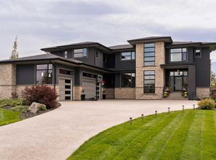 19 N Stoneypointe Pl, Rocky View County, AB T3L0C9