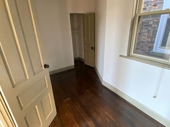 5th image of 3252-54 S Morgan St #54-3R