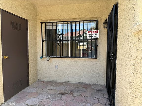 2nd image of 3602 Gaylord Dr Unit 158