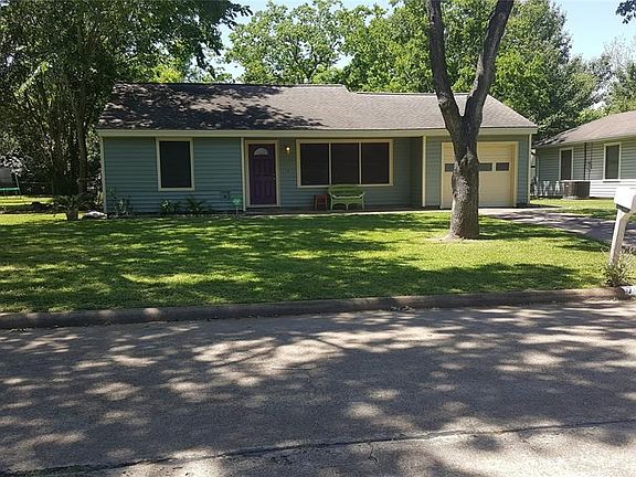 3rd image of 716 Dezso Dr