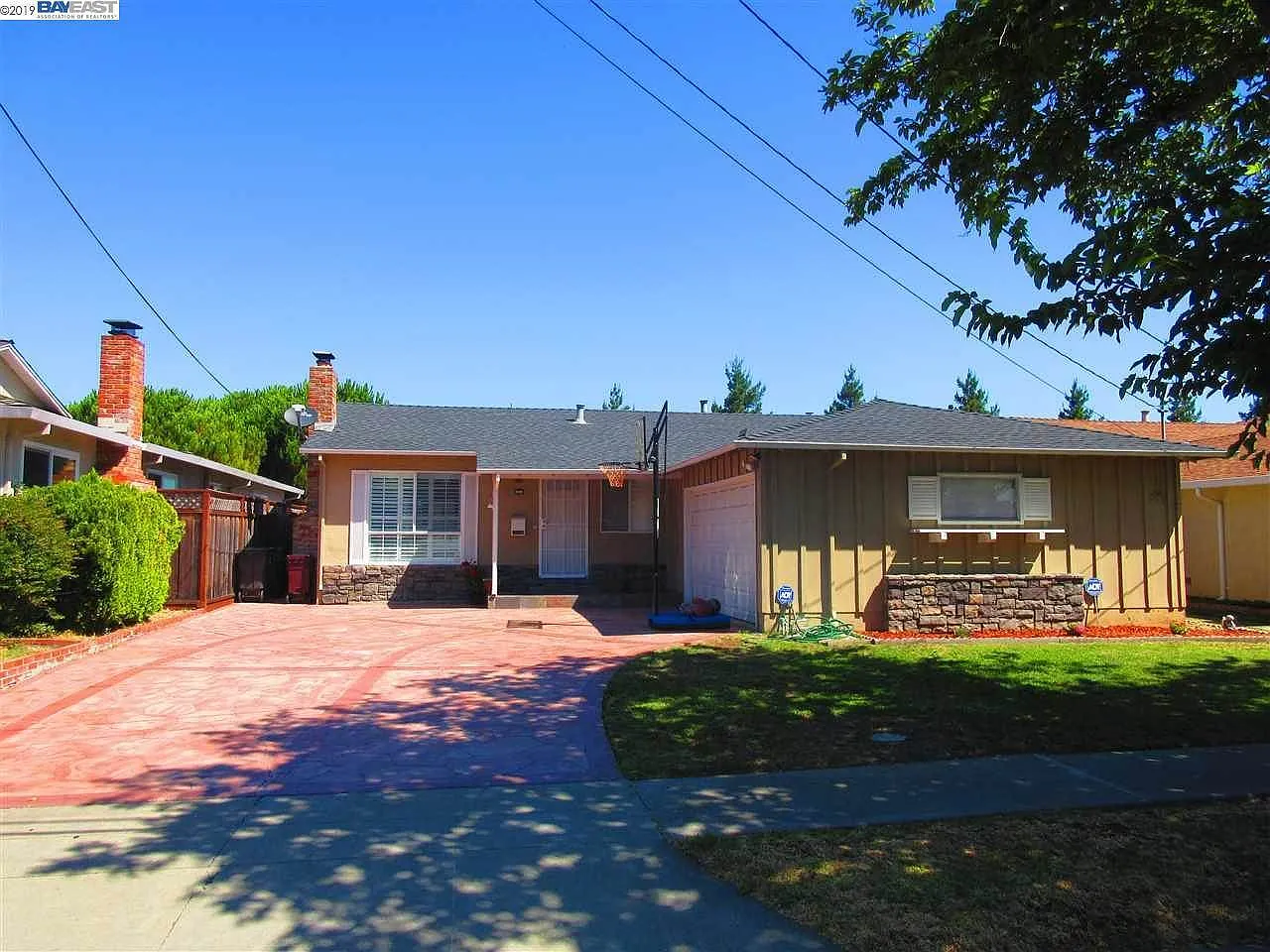 2503 Bradford Ave photo 1