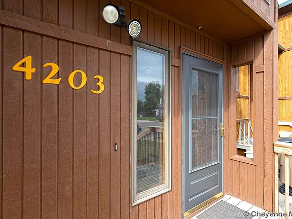 3rd image of 4203 Comanche Dr