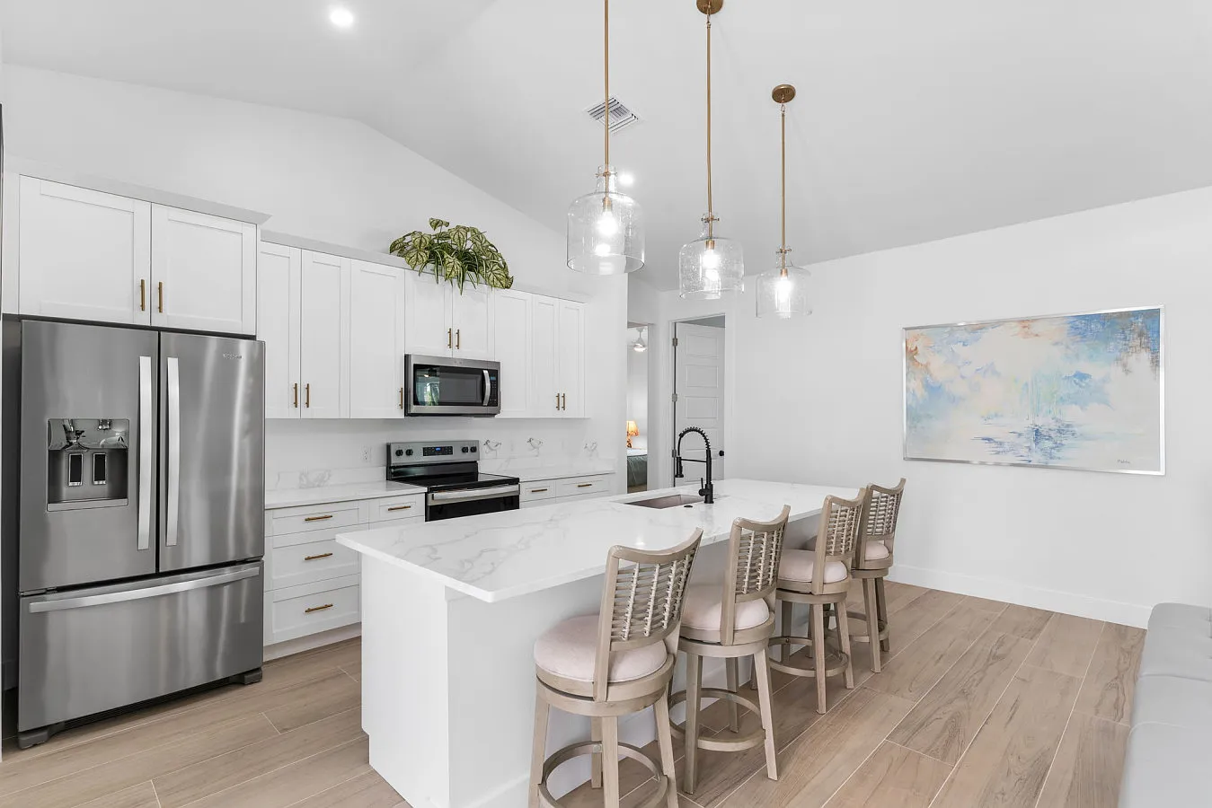 4 bed, 1851 sqft, $4,000 — Photo 4