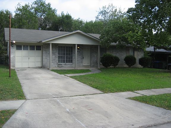 2nd image of 4914 Pelican Ln