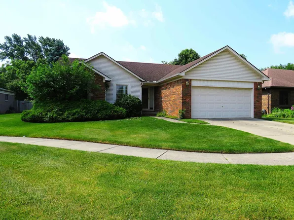 5010 Kelly Dr, Warren, MI 48092