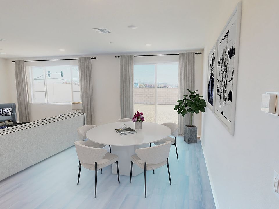 Residence 2 dining room modeled at a nearby Meritage community.