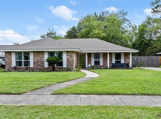 12438 E Glenhaven Dr, Baton Rouge, LA 70815