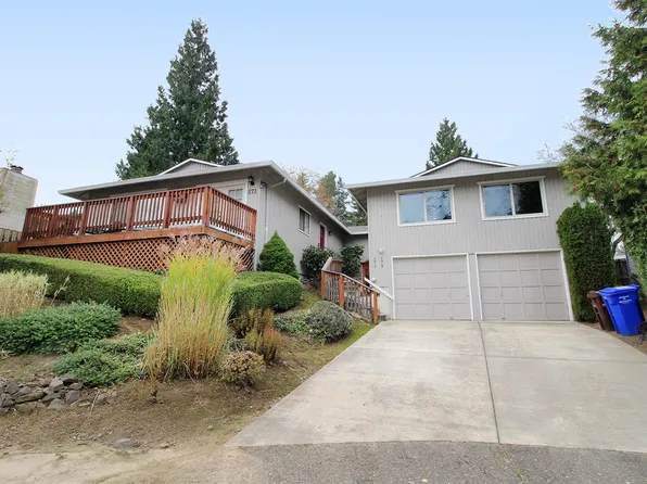 171-173 NE Olvera Ct, Gresham, OR 97030