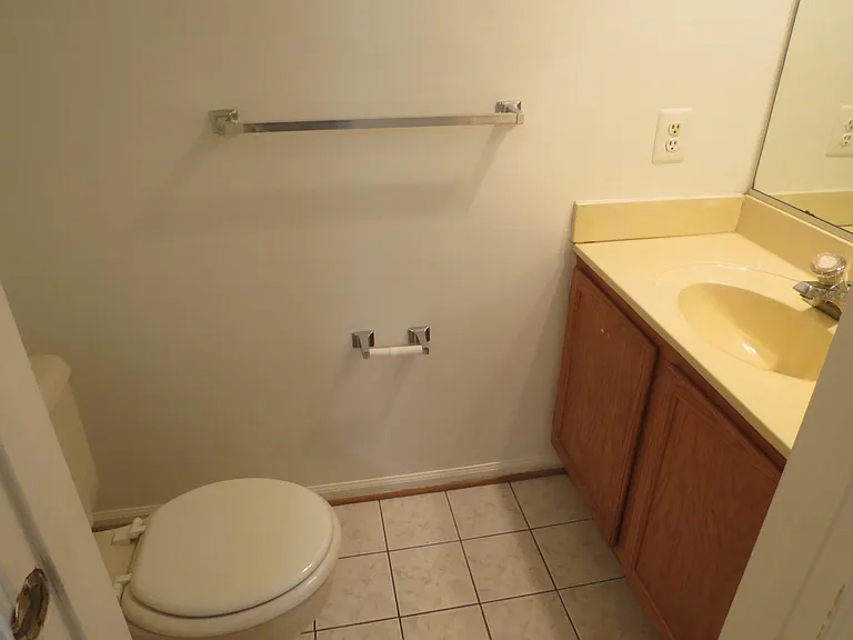 13671 Cedar Creek Ln — Photo 32