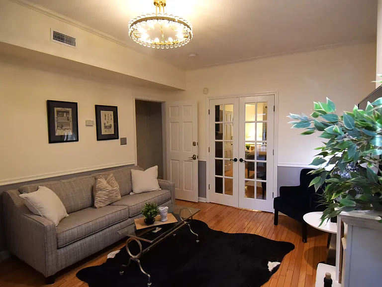 706 N Columbus St — Photo 10
