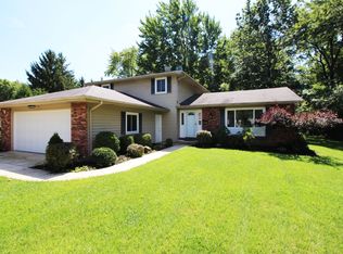25717 Timber Cv, North Olmsted, OH 44070