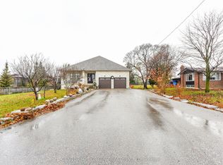 40 Simmons St, Vaughan, ON L4H4X7