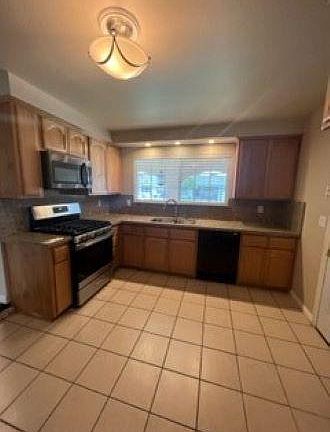4th image of 634 Matson Dr