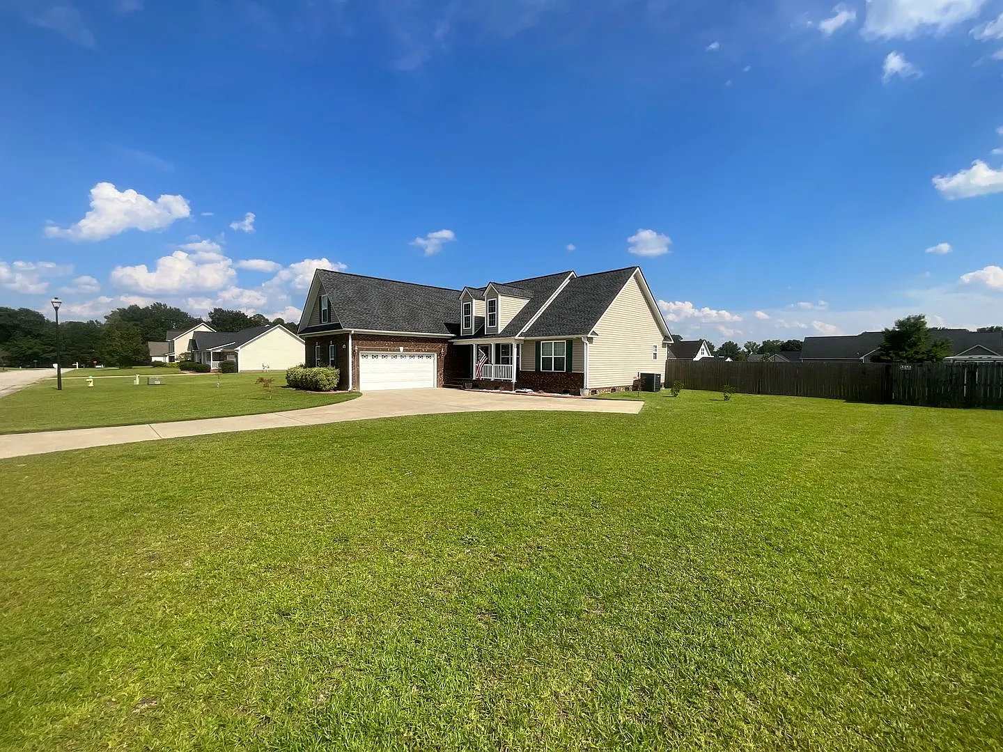 223 Victory Drive~Liberty Chase Raeford, NC 28376 — Photo 2