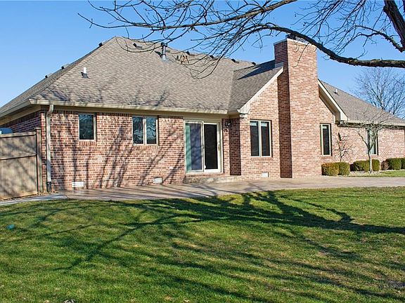 3rd image of 231 Fawn Ct