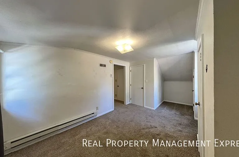 1804 S Covell Ave — Photo 15