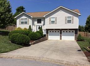 2nd image of 5 Saddlebrook Ln