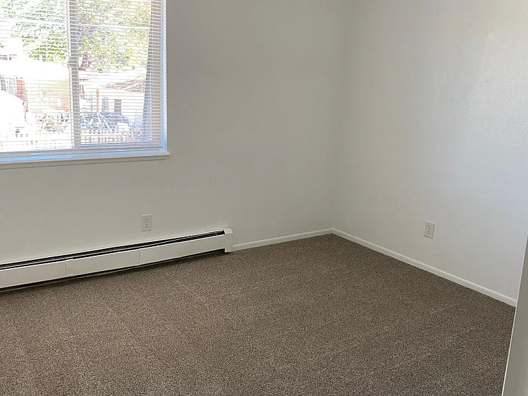 1053 Unaweep Ave — Photo 7