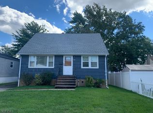 910 Essex Ave, Linden, NJ 07036