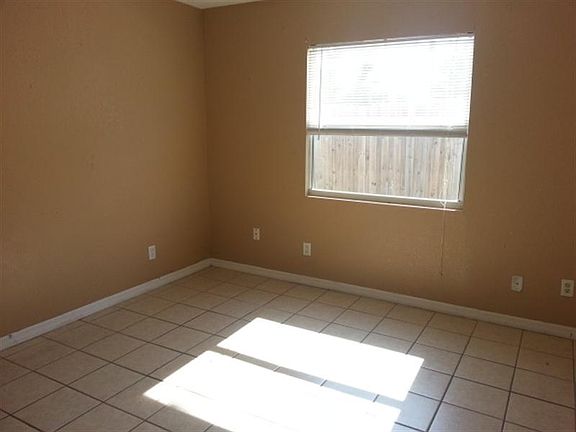 5th image of 6006 W North St