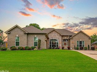 865 Nottingham Dr, Conway, AR 72034