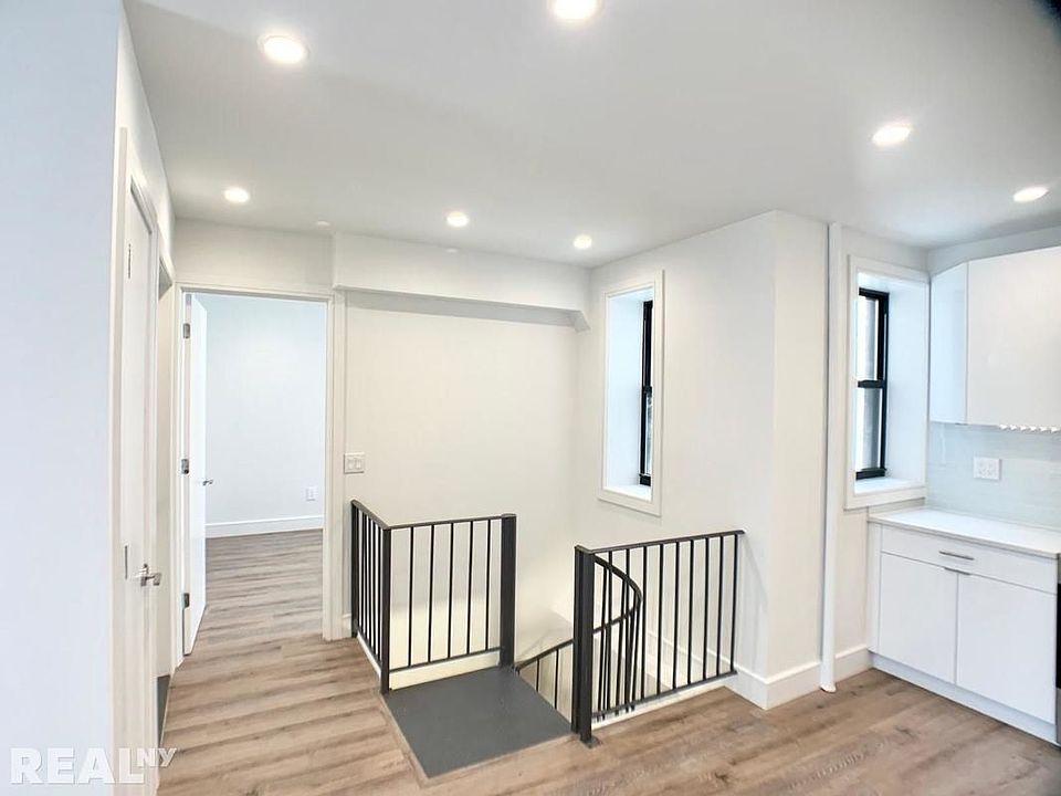1st image of 29 Putnam Ave APT 1B