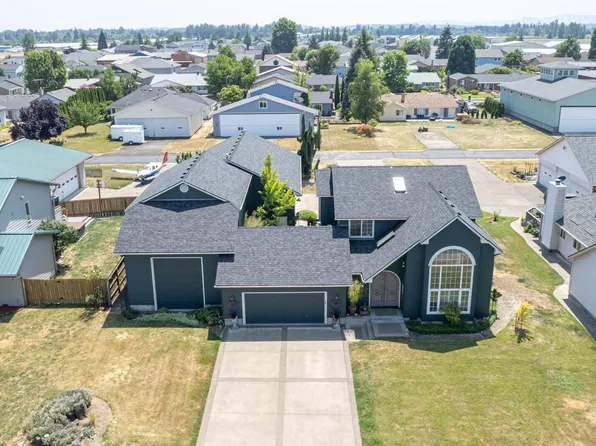 743 Stearman St, Independence, OR 97351